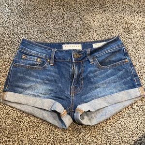 Women’s shorts